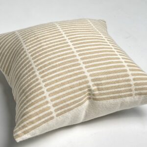 Puuvillasegust padjakate Motivo by Matí - beež