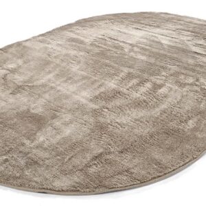 Ovaalne pehme karvaga vaip Aranga pruun